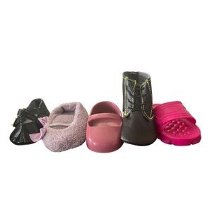 Missing Pair 18-Inch Doll Shoes (6 shoes)